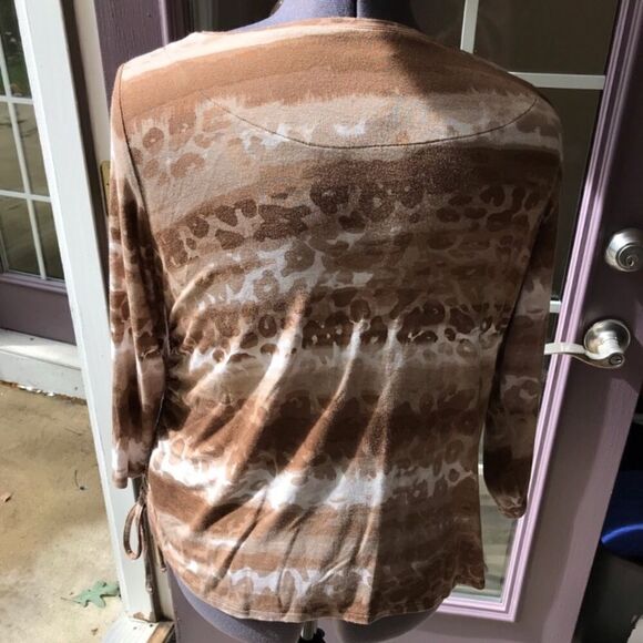 RUBY RD Side Ruched Top Sable Tie Dye PXL EUC - Picture 2 of 6